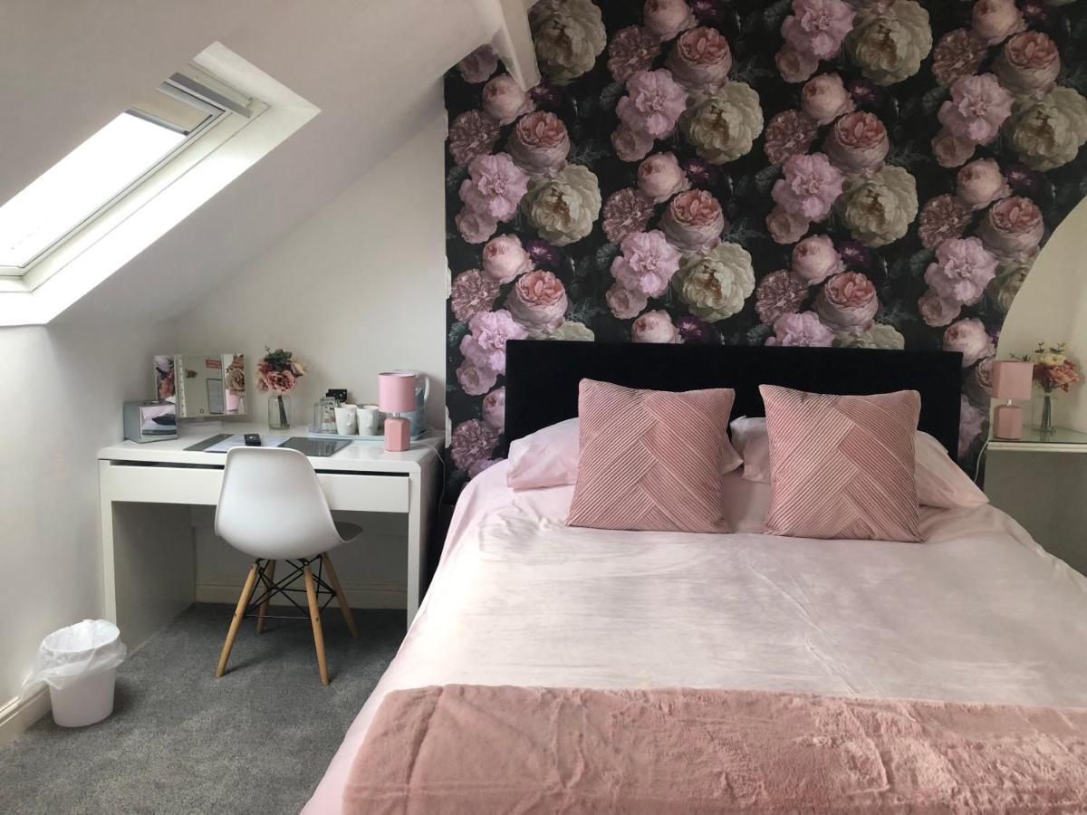 Seacrest Guest House Room Only Уитби Екстериор снимка