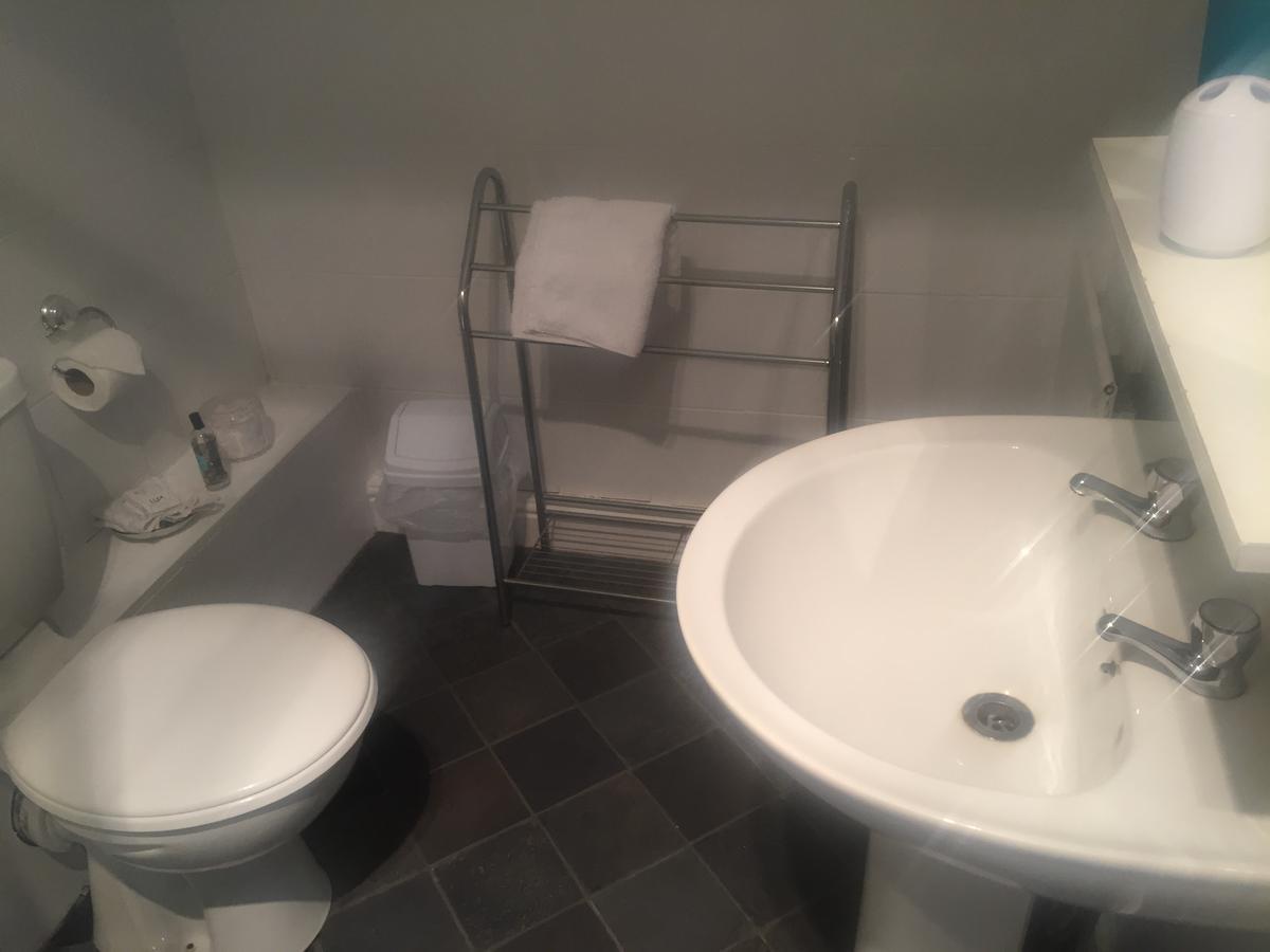 Seacrest Guest House Room Only Уитби Екстериор снимка